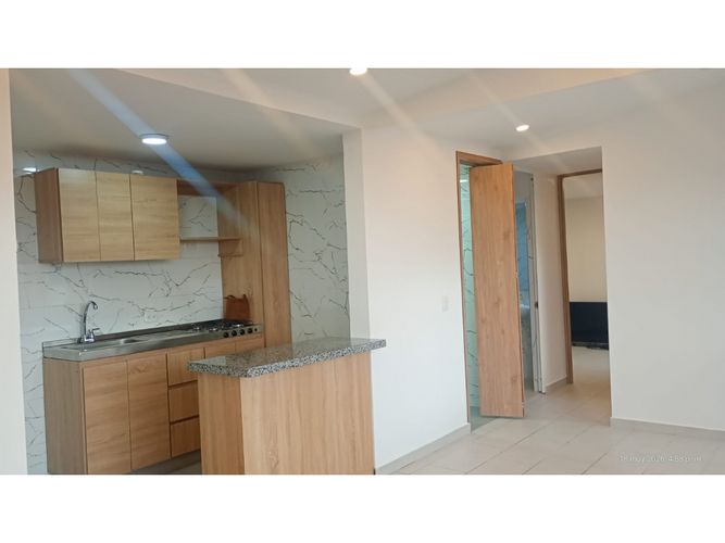 Apartamento de 2 alcobas en venta en El Cortijo, Madrid, 50 m² · foto 4 de 16