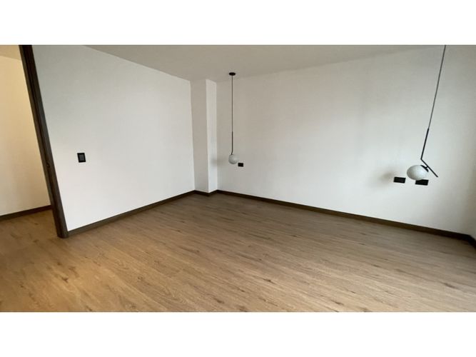 Apartamento de 3 alcobas en arriendo en Patio Bonito, Medellín, 210 m² · foto 5 de 24
