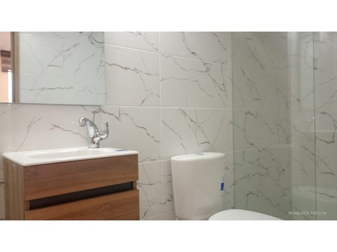 Apartamento de 2 alcobas en venta en El Cortijo, Madrid, 50 m² · foto 12 de 16