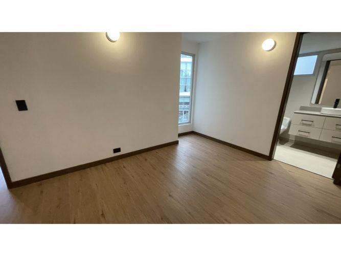 Apartamento de 3 alcobas en arriendo en Patio Bonito, Medellín, 210 m² · foto 13 de 24