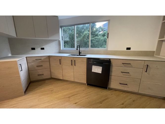 Apartamento de 3 alcobas en arriendo en Patio Bonito, Medellín, 210 m² · foto 19 de 24