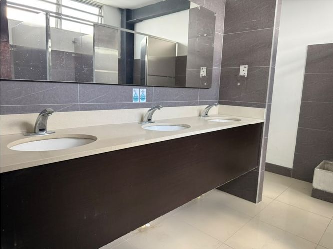 Bodega en arriendo en La Esmeralda, Itagüí, 2026 m² · foto 16 de 17