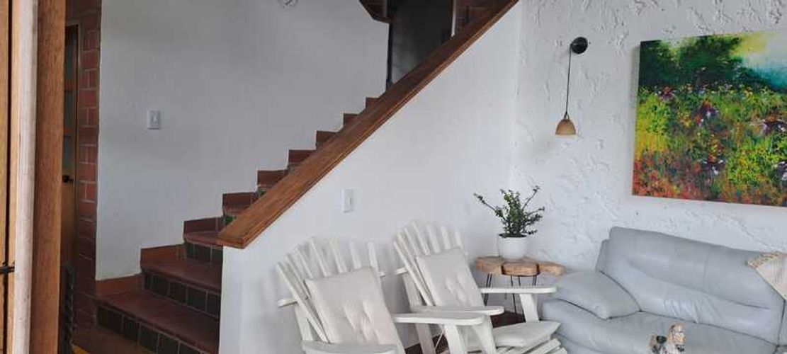 Casa de 5 alcobas en venta en Las Palmas, Envigado, 280 m² · foto 3 de 17