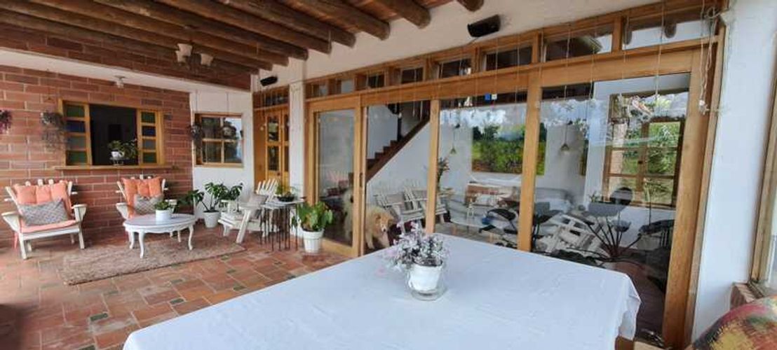 Casa de 5 alcobas en venta en Las Palmas, Envigado, 280 m² · foto 9 de 17