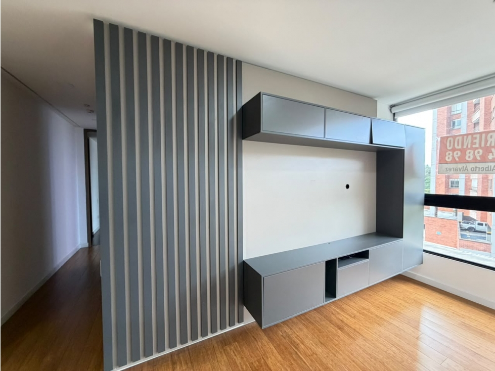Apartamento en arriendo en Laureles, Medellín · foto 4 de 24