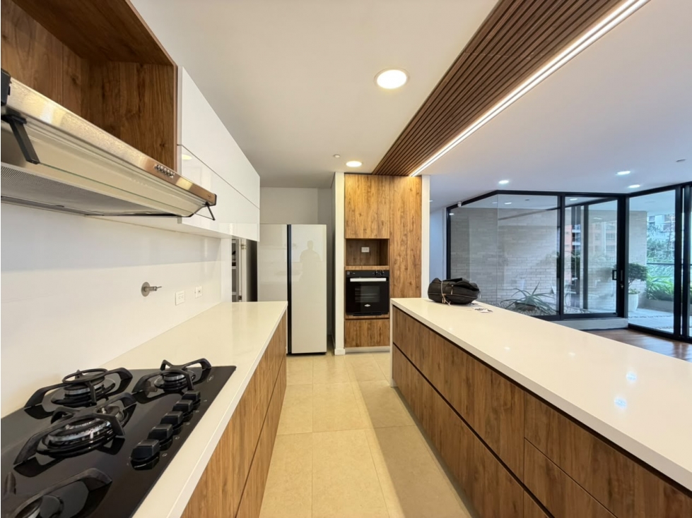 Apartamento en arriendo en Laureles, Medellín · foto 5 de 24