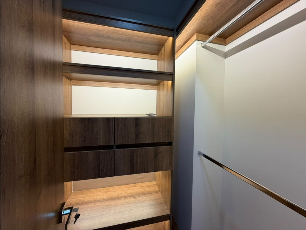Apartamento en arriendo en Laureles, Medellín · foto 17 de 24