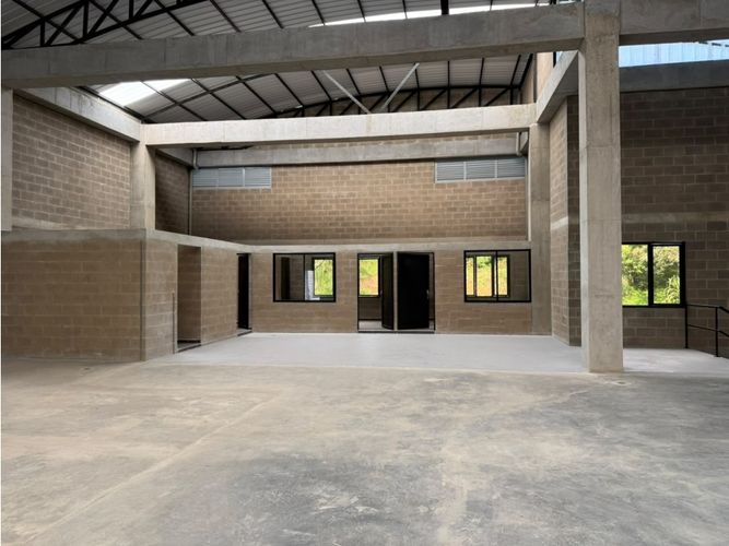 Bodega en arriendo en La Ferreira, La Estrella, 541 m² · foto 5 de 11