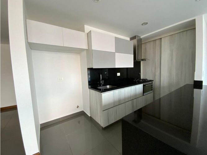 Apartamento de 5 alcobas en venta en Universidad Pontificia Bolivariana, Medellín, 174 m² · foto 3 de 21