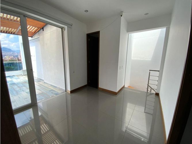 Apartamento de 5 alcobas en venta en Universidad Pontificia Bolivariana, Medellín, 174 m² · foto 7 de 21