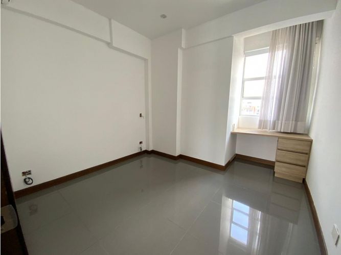 Apartamento de 5 alcobas en venta en Universidad Pontificia Bolivariana, Medellín, 174 m² · foto 13 de 21