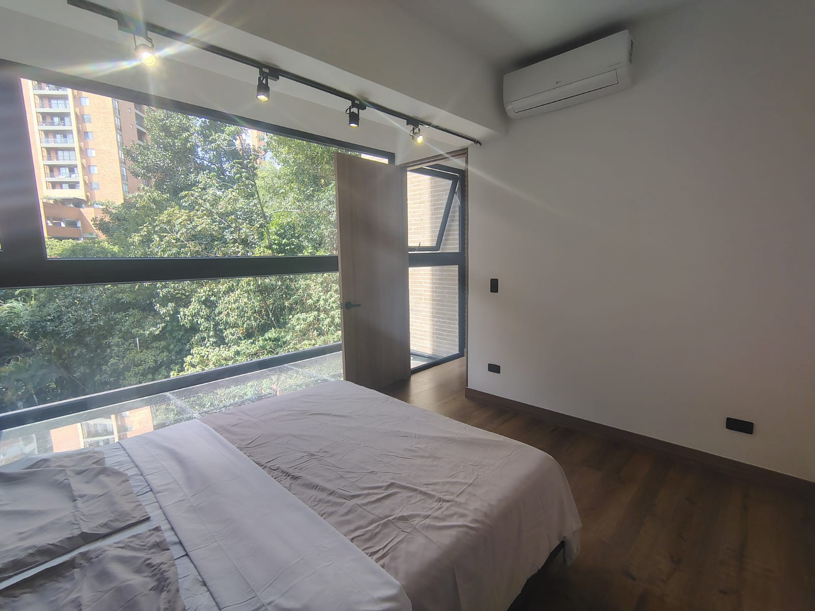Apartamento en arriendo en El Poblado, Medellín · foto 10 de 19