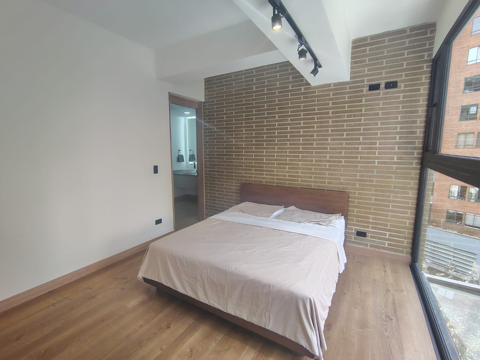 Apartamento en arriendo en El Poblado, Medellín · foto 12 de 19