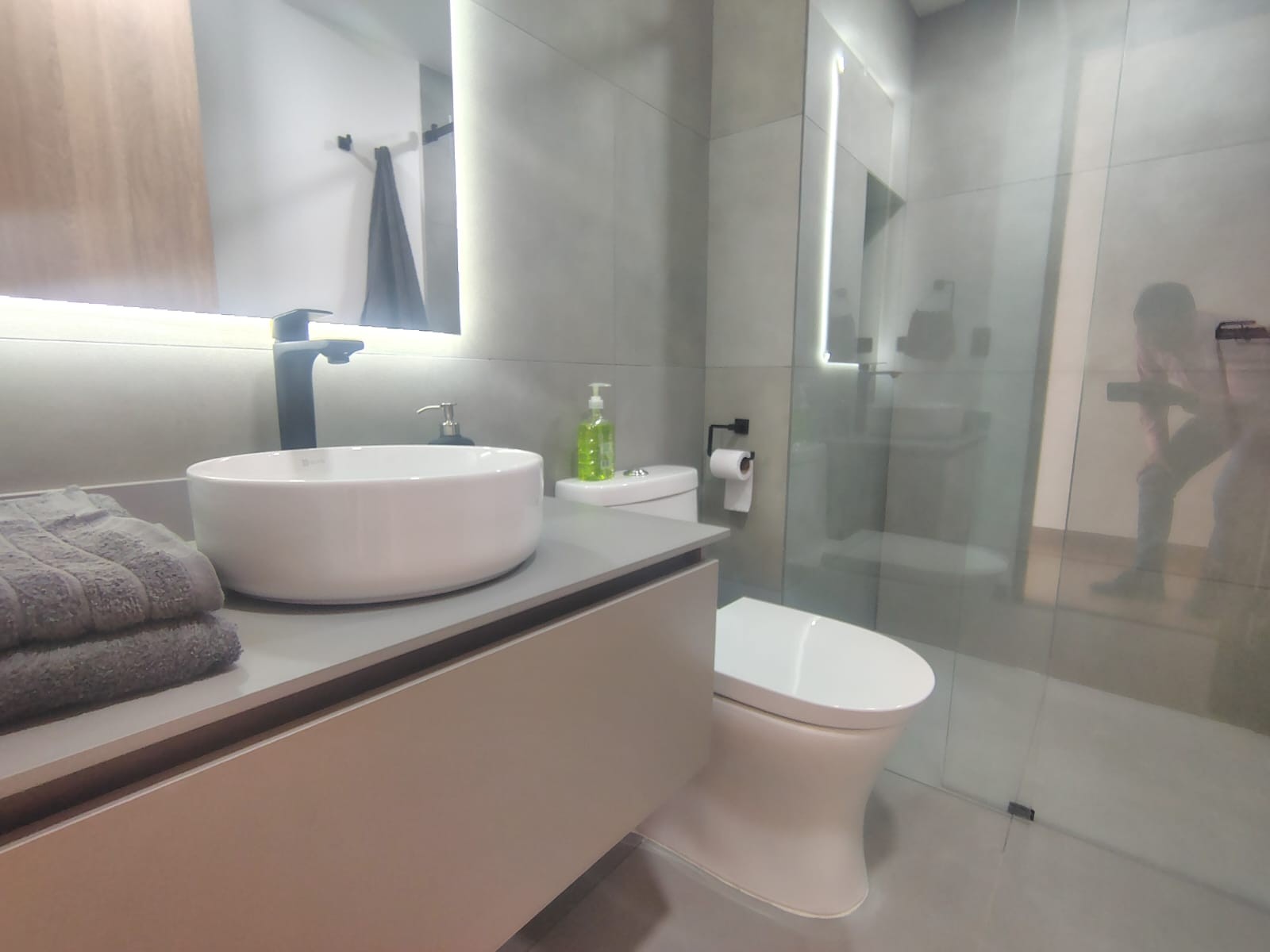 Apartamento en arriendo en El Poblado, Medellín · foto 18 de 19