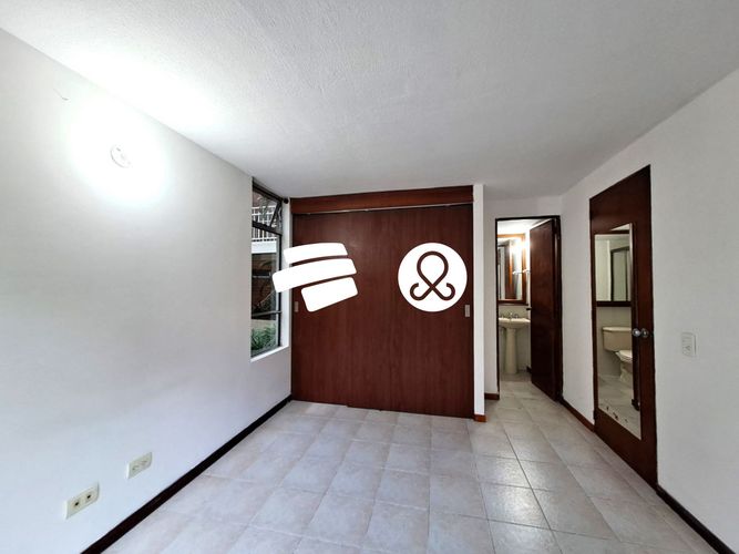 Apartamento de 3 alcobas en venta en El Poblado, Medellín · foto 12 de 17