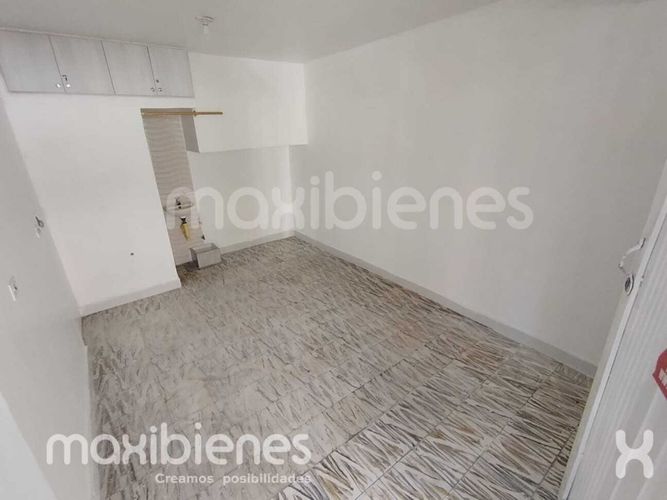 Local en arriendo en Bello Horizonte, Medellín, 15 m² · foto 2 de 8