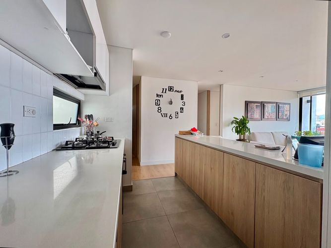 Apartamento de 3 alcobas en arriendo en Las Villas, Bogotá, 105 m² · foto 7 de 12