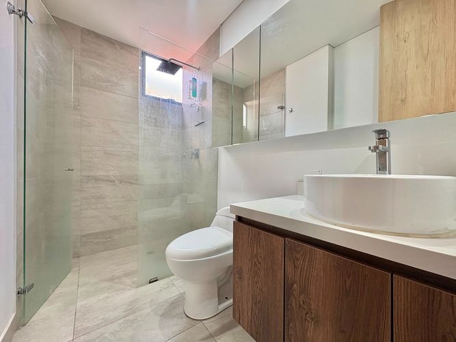 Apartamento de 3 alcobas en arriendo en Las Villas, Bogotá, 105 m² · foto 10 de 12