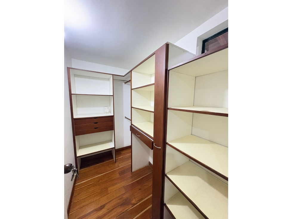 Casa en arriendo en El Poblado, Medellín · foto 14 de 24