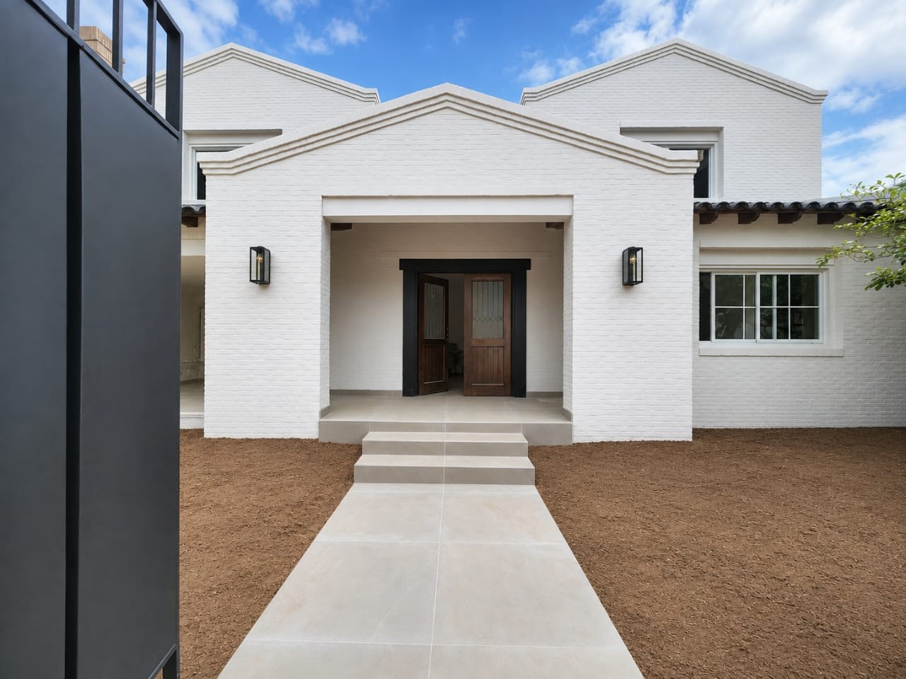 EN VENTA - HERMOSA RESIDENCIA REFACCIONADA A ESTRENAR EN BARRIO MBURUCUYA - foto 2