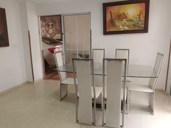 Casa de 4 alcobas en venta en Casco Antiguo - Floridablanca, Floridablanca, 143 m² · foto 2 de 11