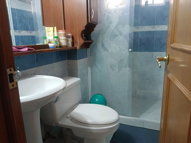 Casa de 4 alcobas en venta en Casco Antiguo - Floridablanca, Floridablanca, 143 m² · foto 9 de 11