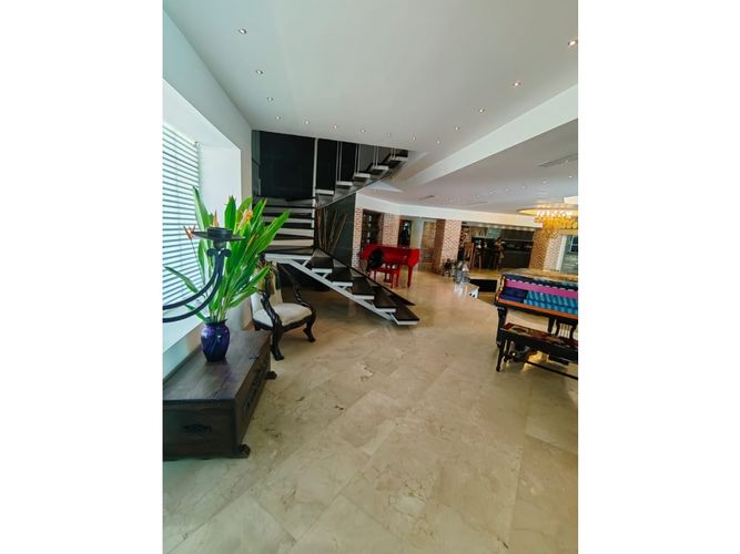 Casa de 4 alcobas en venta en Villa Campestre, Barranquilla, 650 m² · foto 3 de 24