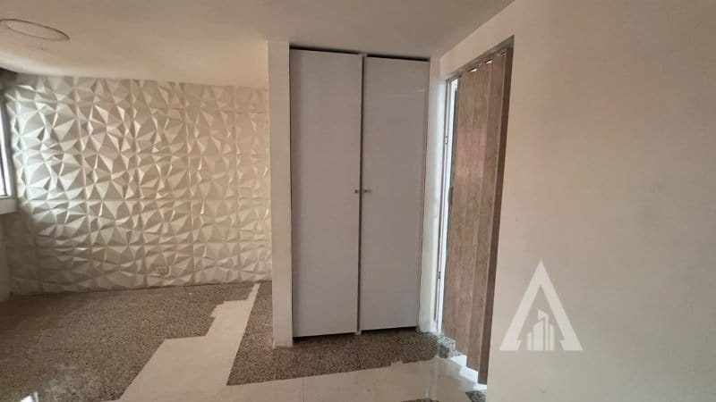 Oficina en venta en La Candelaria, Medellín, 23 m² · foto 9 de 16