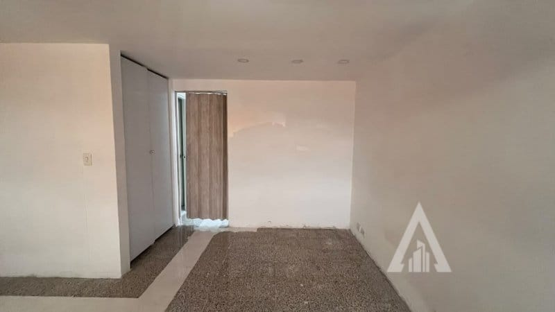 Oficina en venta en La Candelaria, Medellín, 23 m² · foto 10 de 16