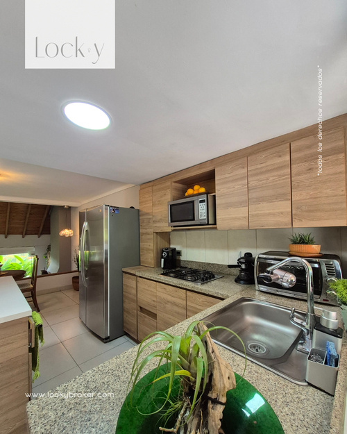 Casa de 3 alcobas en venta en La Macarena, Rionegro, 170 m² · foto 2 de 18