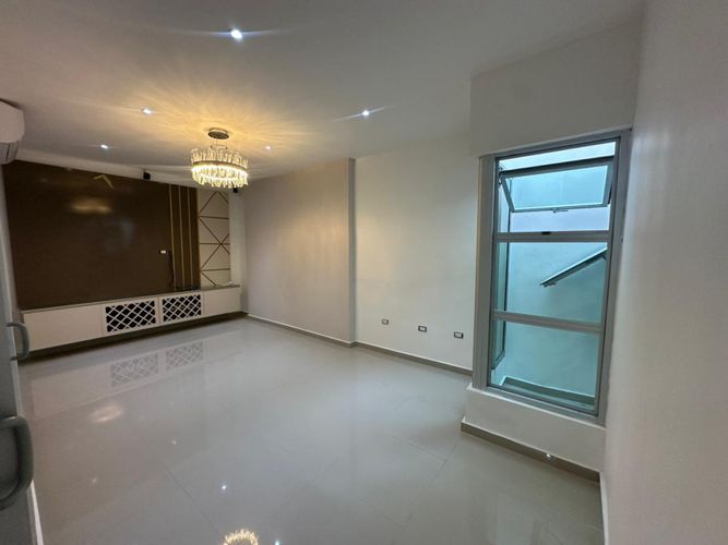 Casa de 4 alcobas en venta en Villa Del Este, Barranquilla, 250 m² · foto 2 de 12