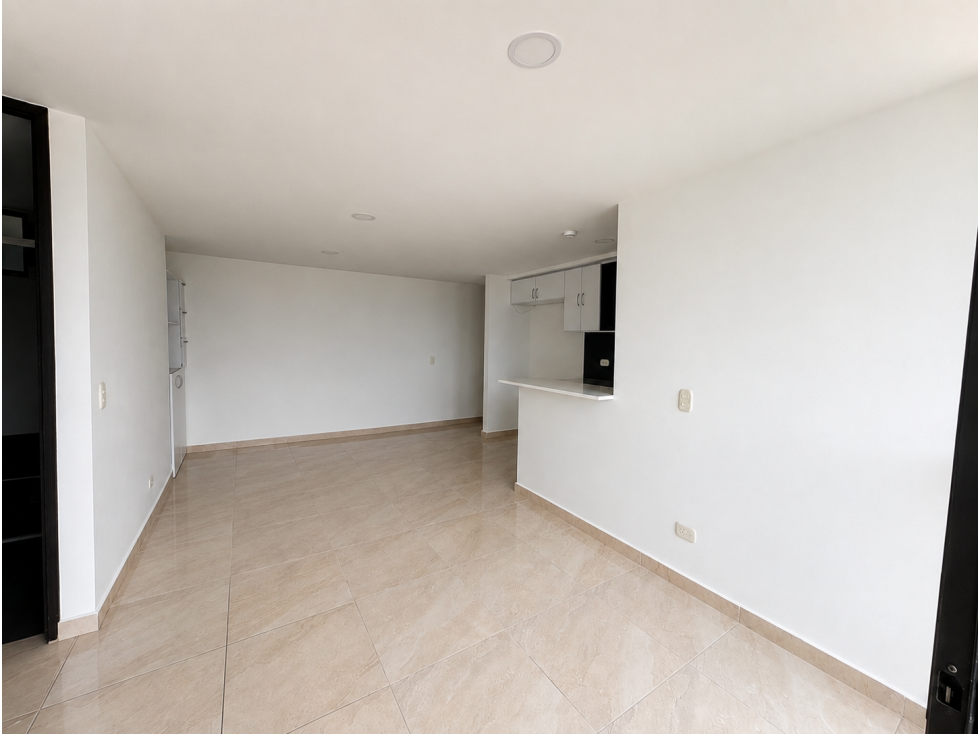 Apartamento en venta en Suramérica, La Estrella · foto 3 de 11