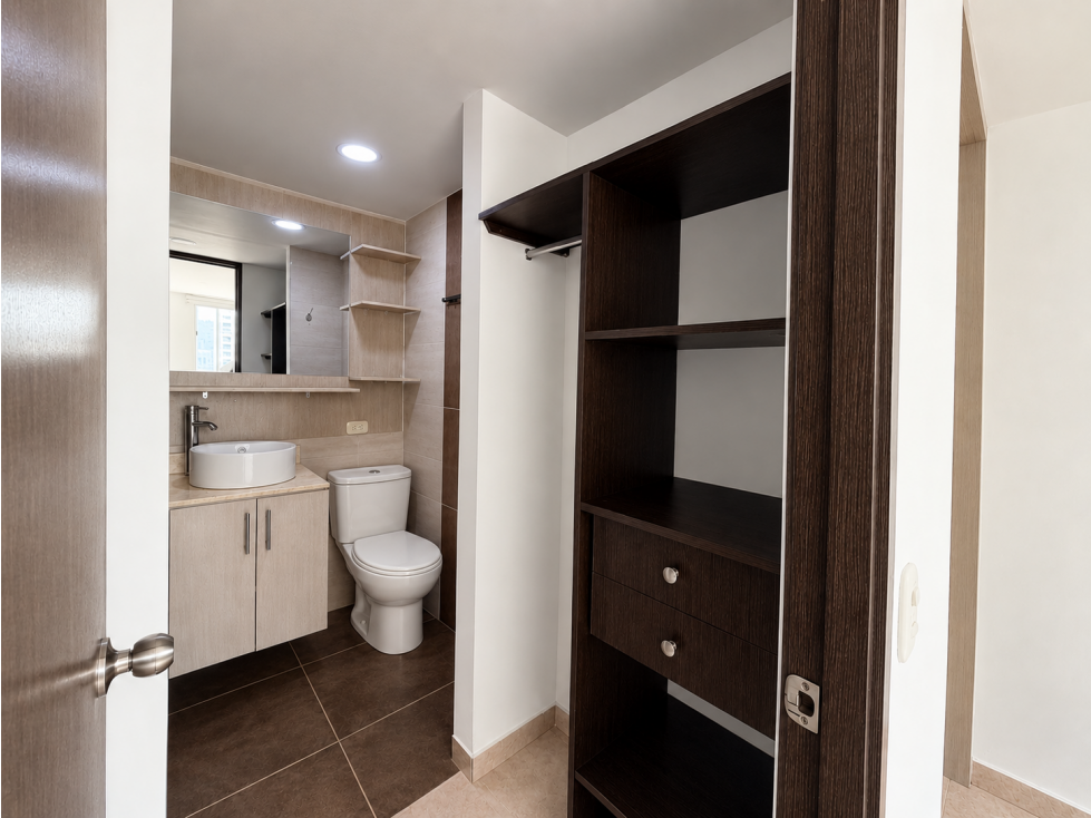 Apartamento en venta en Suramérica, La Estrella · foto 10 de 11