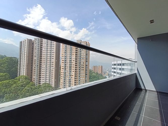 Apartamento de 2 alcobas en arriendo en San Diego, Medellín, 70 m² · foto 14 de 15