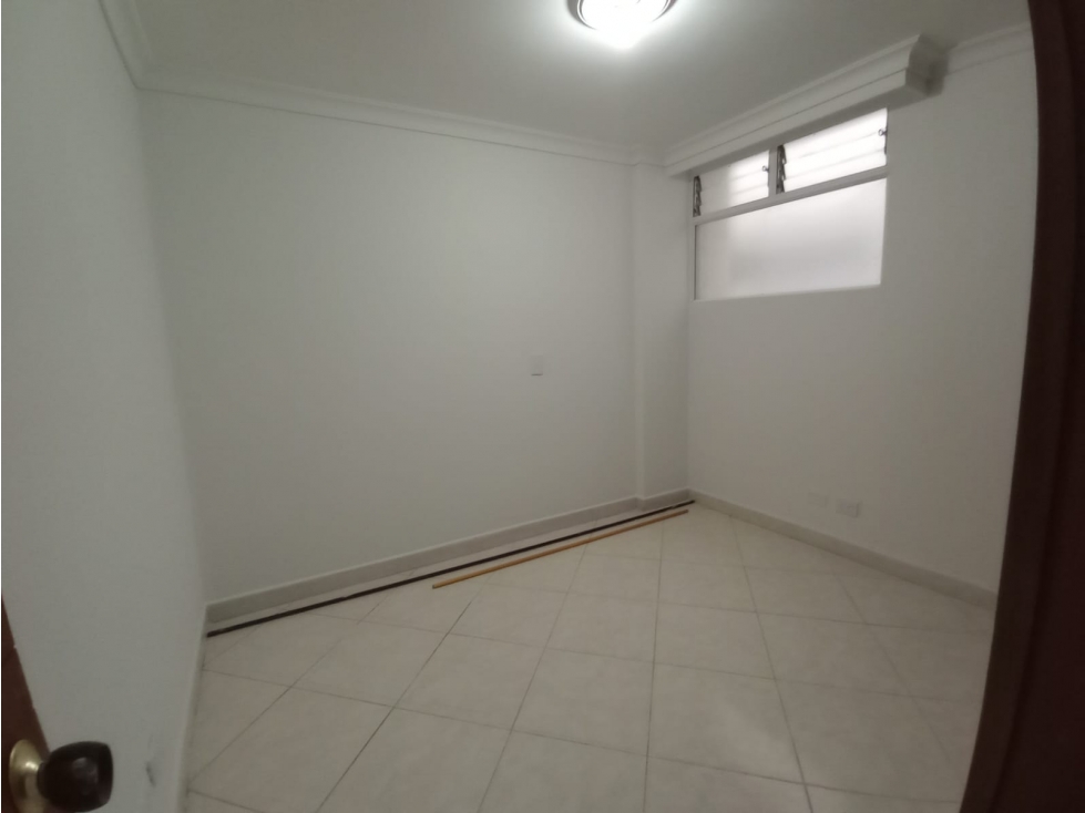 Apartamento en venta en La America, Medellín · foto 4 de 14
