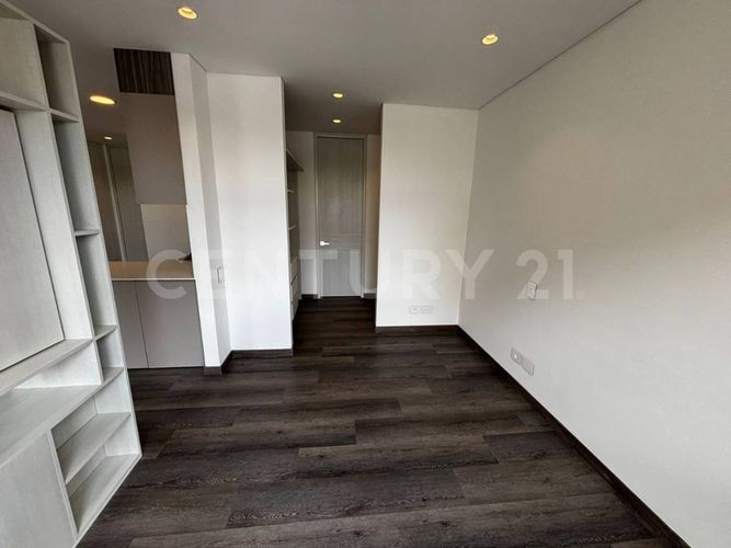 Apartaestudio en venta en El Virrey, Bogotá, 44 m² · foto 7 de 14