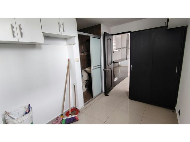 Apartamento de 2 alcobas en venta en Paraiso, Barranquilla, 117 m² · foto 2 de 16
