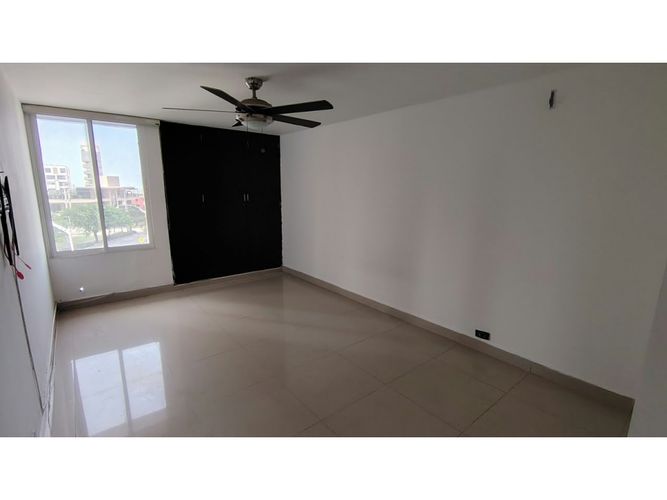 Apartamento de 2 alcobas en venta en Paraiso, Barranquilla, 117 m² · foto 6 de 16