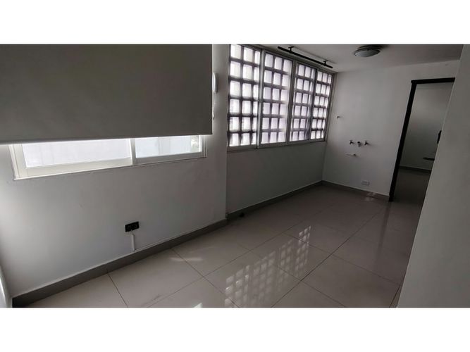 Apartamento de 2 alcobas en venta en Paraiso, Barranquilla, 117 m² · foto 8 de 16