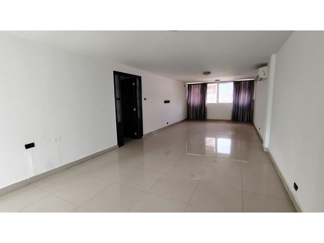 Apartamento de 2 alcobas en venta en Paraiso, Barranquilla, 117 m² · foto 11 de 16