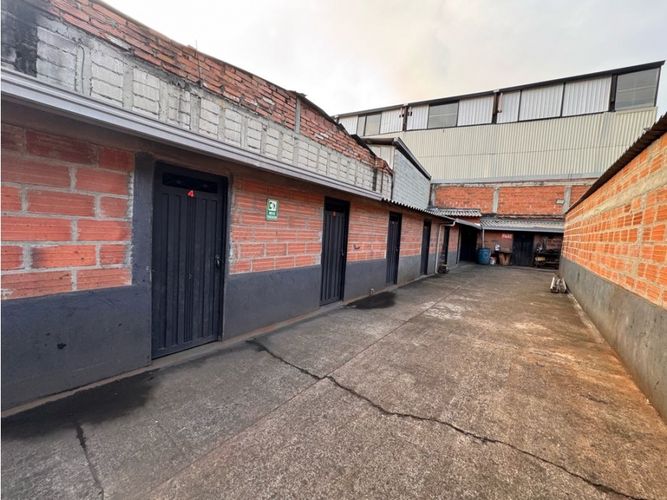 Lote en arriendo en Viviendas Del Sur, Medellín, 3450 m² · foto 6 de 7