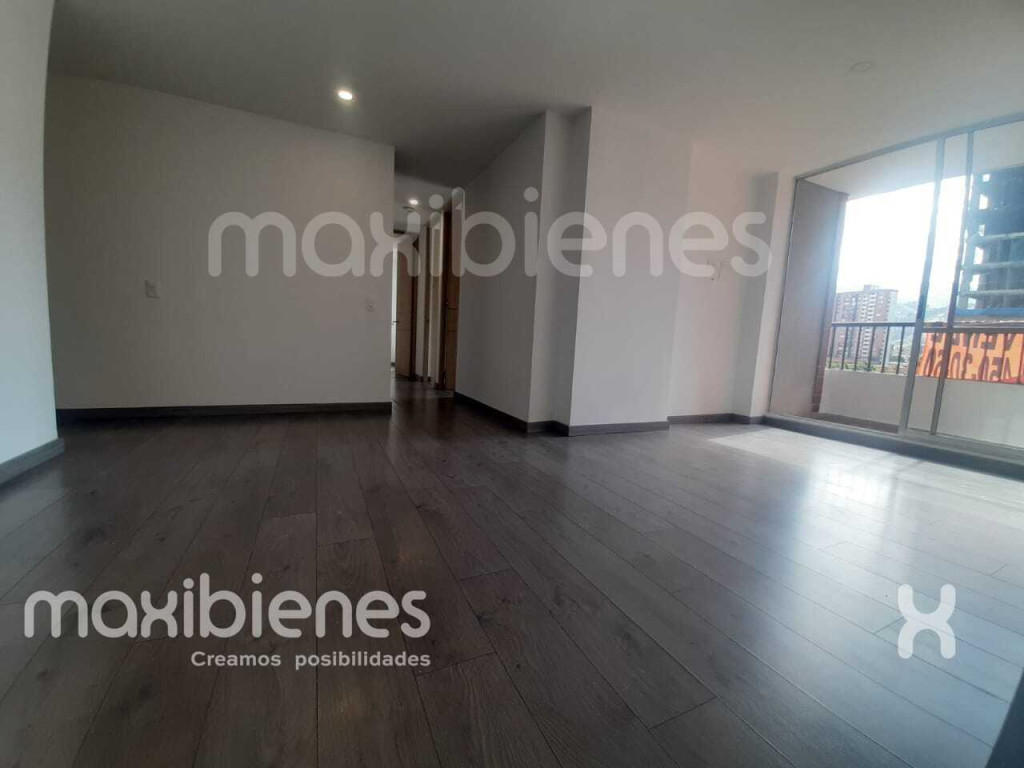 Apartamento en venta en Los Colores, Medellín · foto 3 de 24