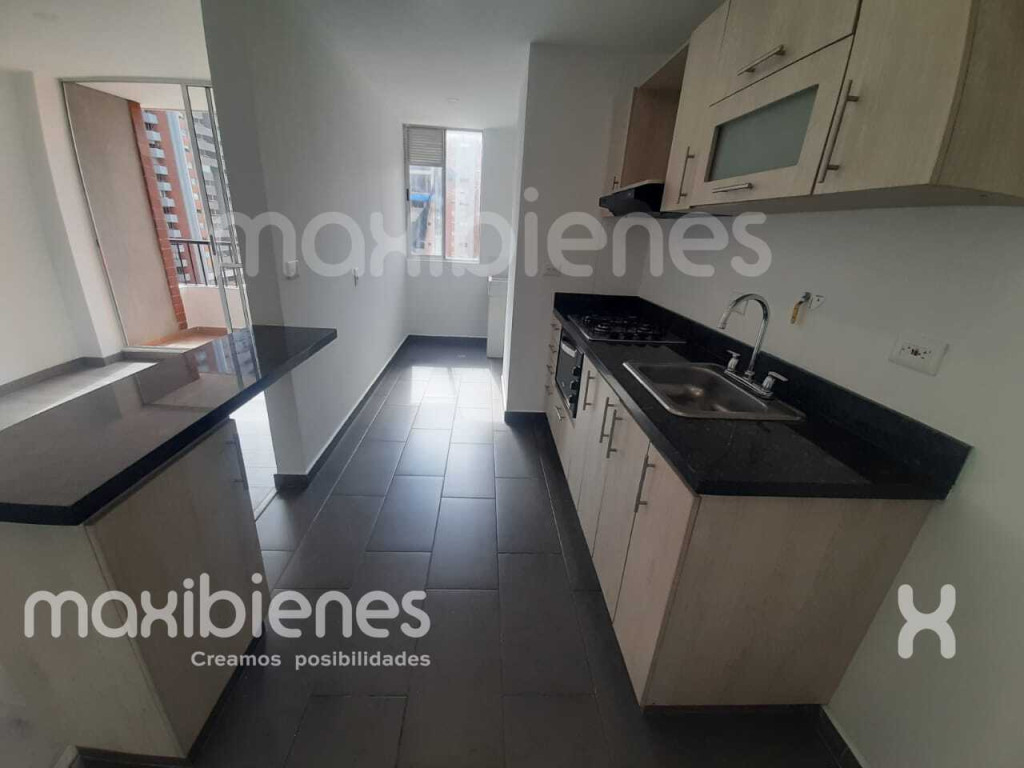 Apartamento en venta en Los Colores, Medellín · foto 5 de 24