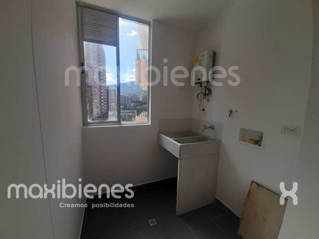 Apartamento en venta en Los Colores, Medellín · foto 15 de 24