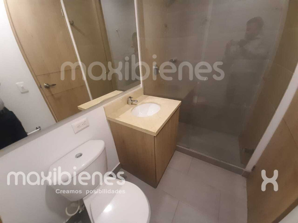 Apartamento en venta en Los Colores, Medellín · foto 17 de 24