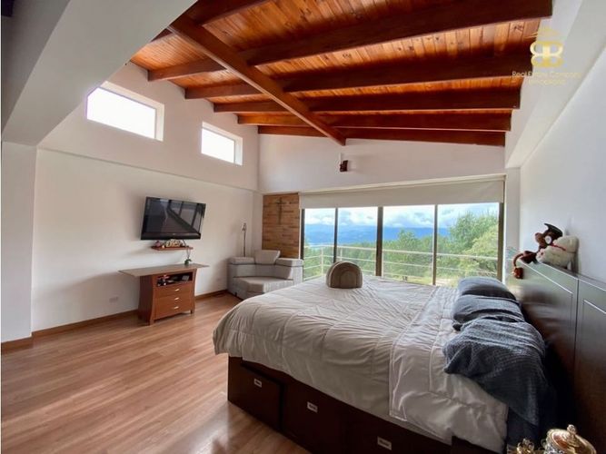 Casa de 3 alcobas en venta en Yerbabuena, Sopó, 380 m² · foto 9 de 24
