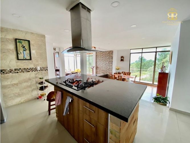 Casa de 3 alcobas en venta en Yerbabuena, Sopó, 380 m² · foto 11 de 24