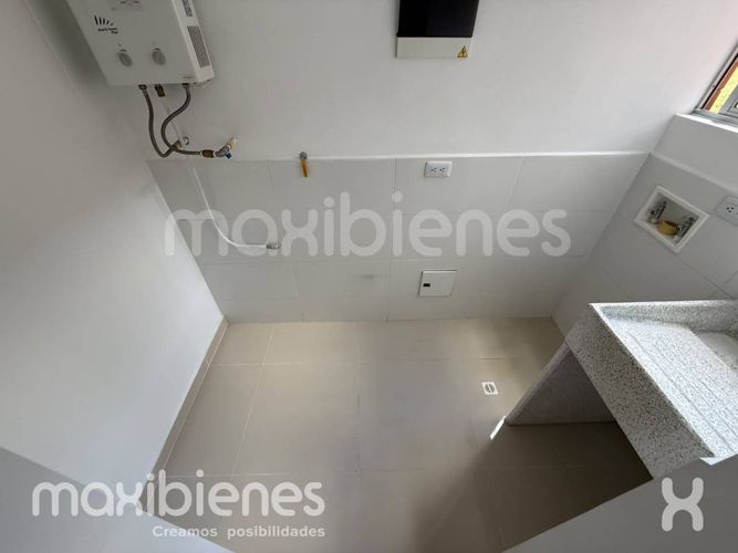 Apartamento de 3 alcobas en arriendo en San Diego, Medellín, 94 m² · foto 10 de 10