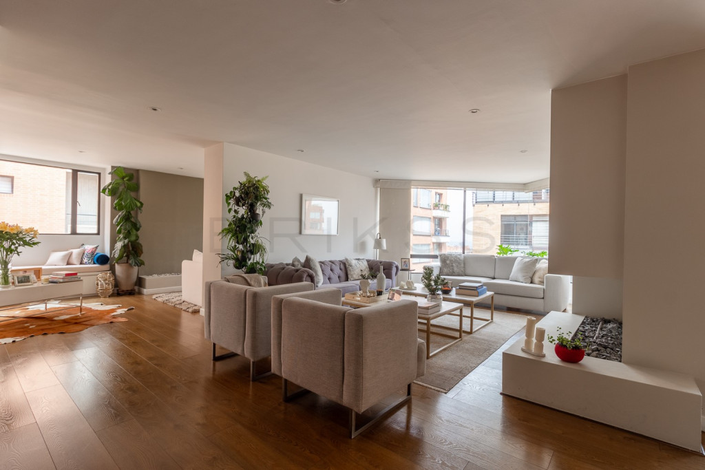 Apartamento en venta en El Refugio, Bogotá · foto 2 de 20