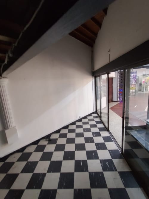 Local en arriendo en La Candelaria, Medellín, 15 m² · foto 3 de 10